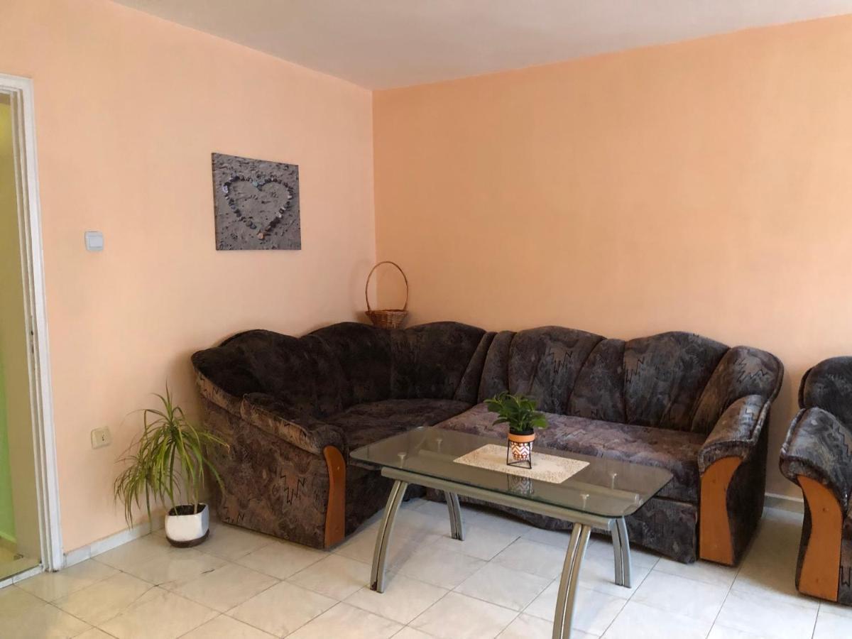 Spacious Beautiful Apartment - Prime Location Varna Exteriér fotografie